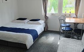 REDA - Pokoje z niezależnym wejściem